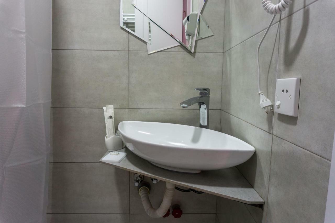 Guesthouse Kado Tbilisi Exterior foto