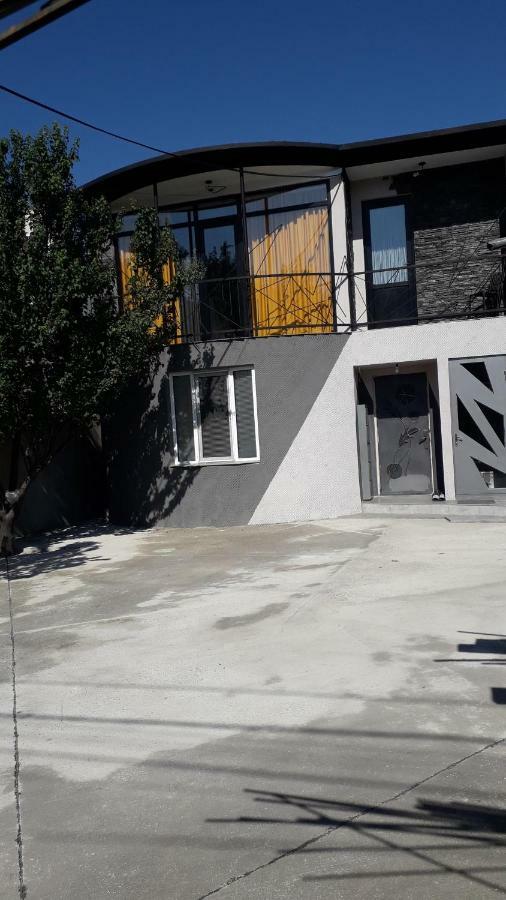 Guesthouse Kado Tbilisi Exterior foto